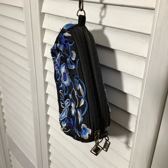 Embroidered Flower Wristlet Bag - Picture 3 of 10